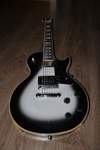 Gibson Les Paul customizada con estilo Custom Silver Burst por Air Custom Paint  04  